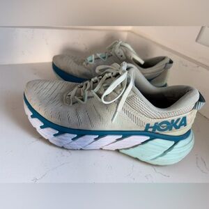 Hoka one graviota White and Teal Athletic Shoes size 10.5 running sneakers